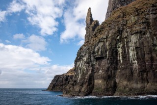 Troldkvindens finger, Færørene